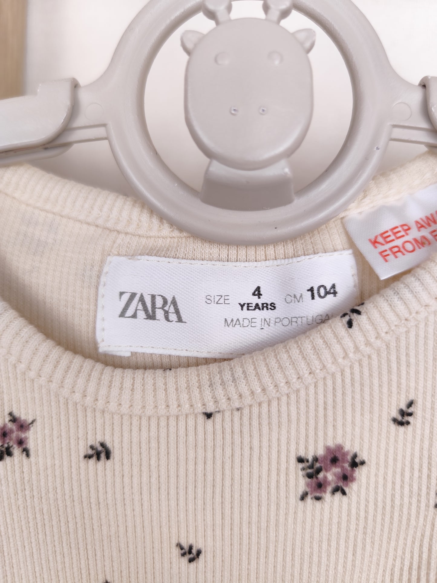 Zara - Body - Blumen - Größe 104