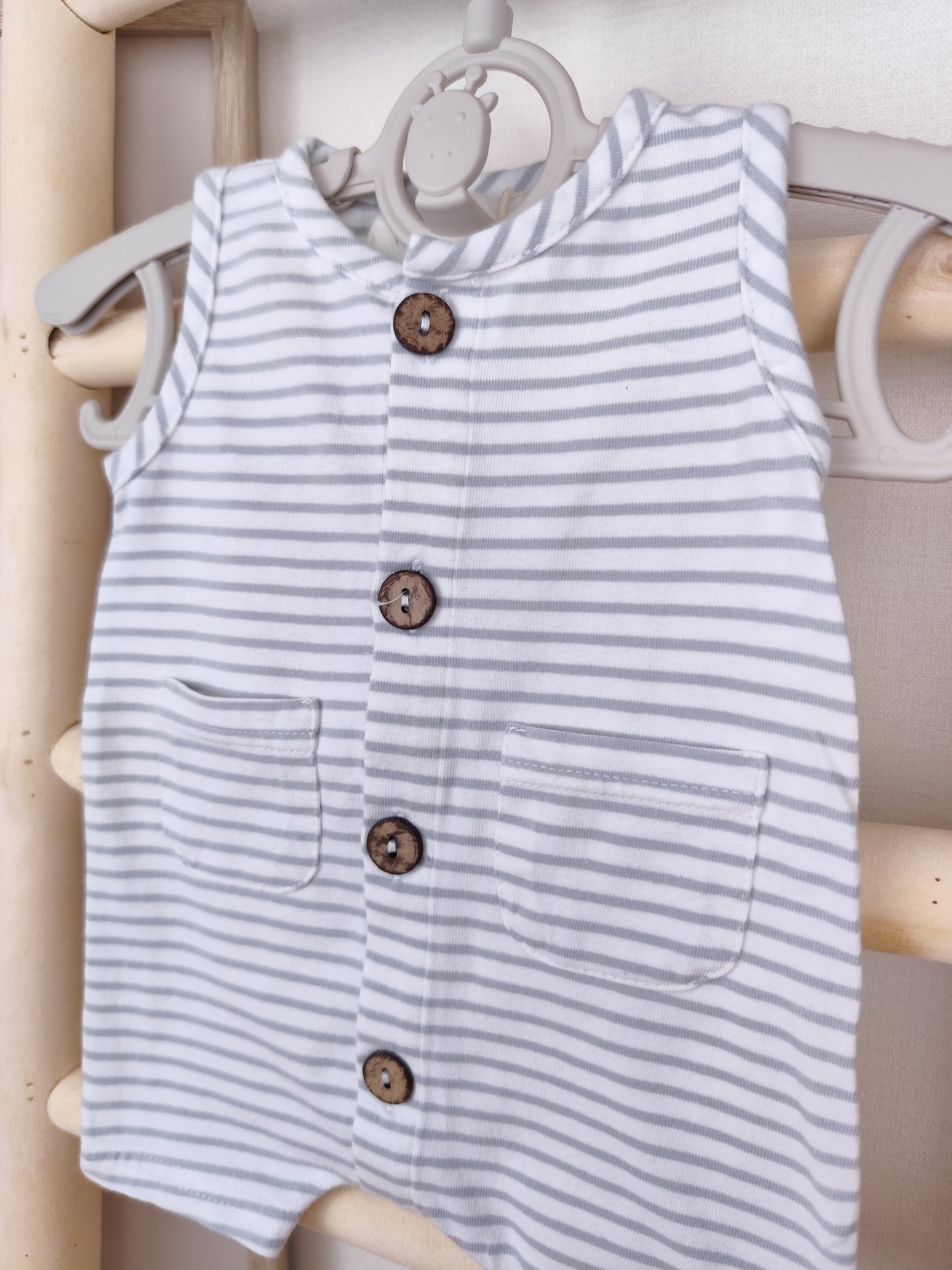 Hejlenki Strampler - gestreift - Größe 50 (B-Ware)