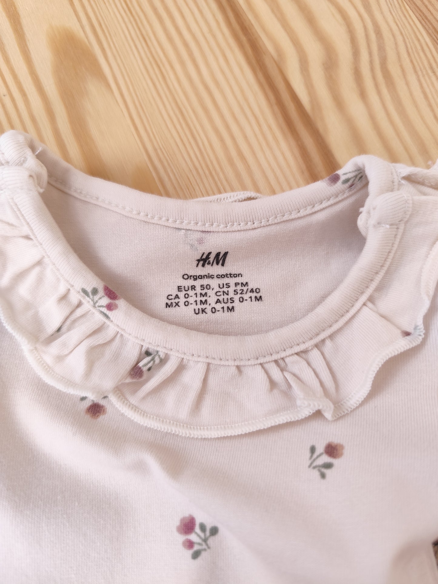 H&M Body - Rüschen - Größe 50