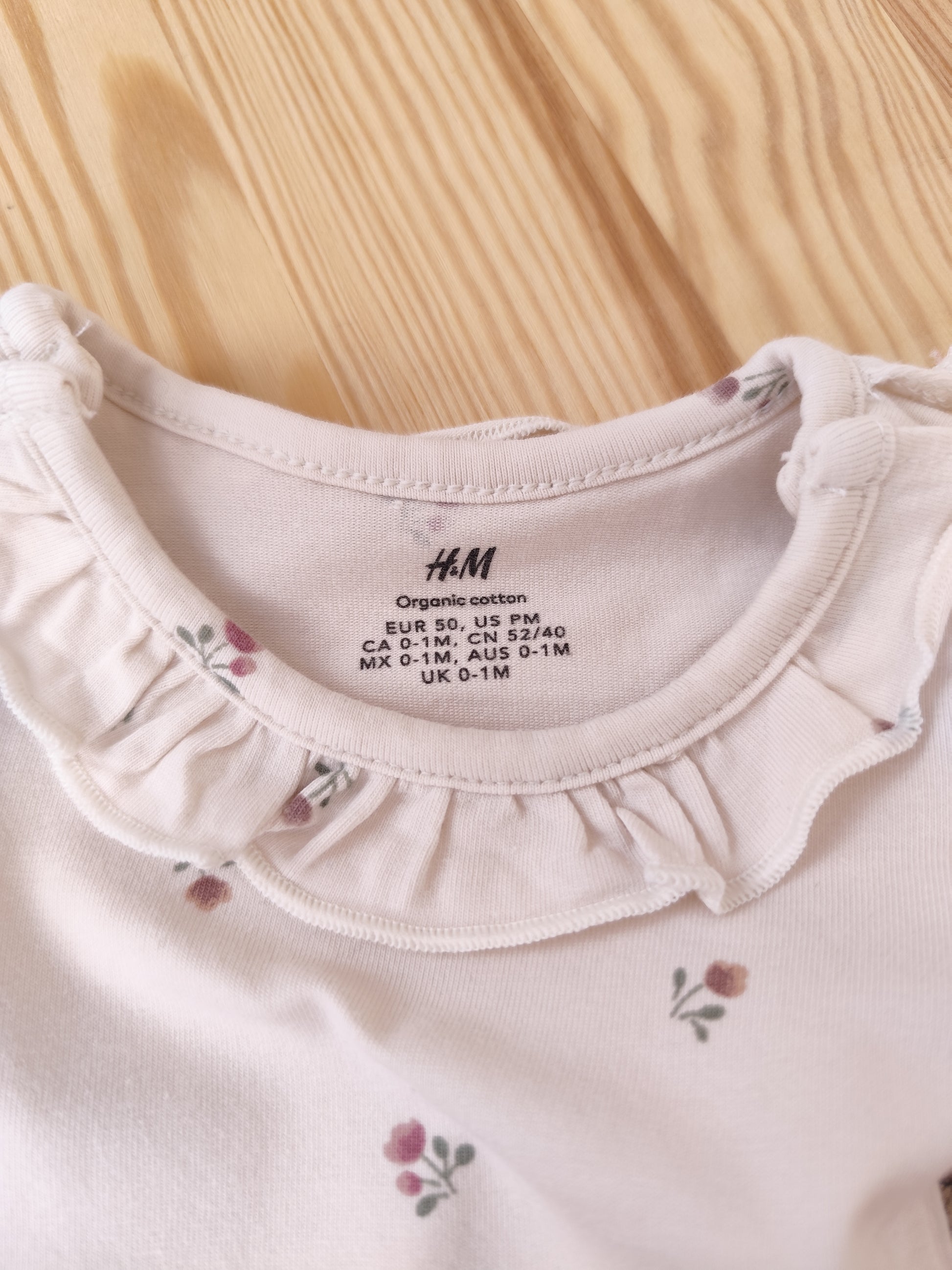 H&M Body - Rüschen - Größe 50