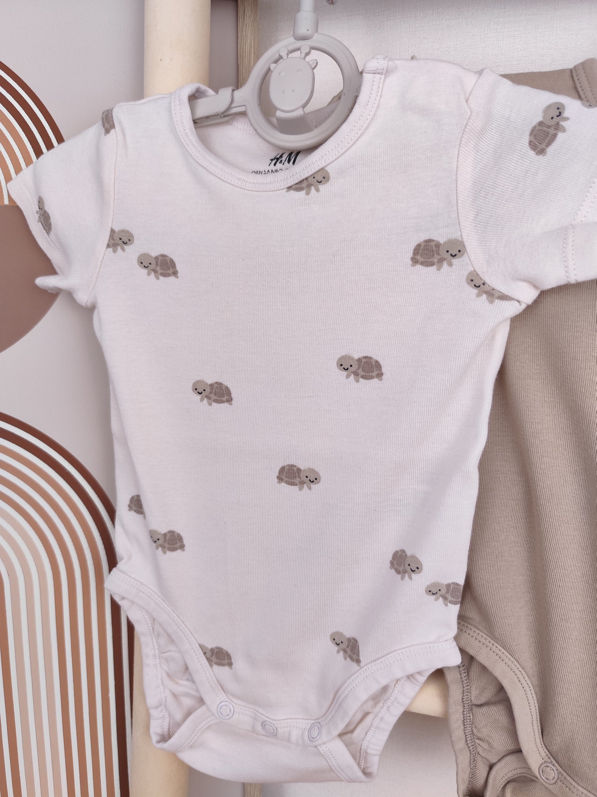 H&M 2 Bodys - kurzarm - Größe 68
