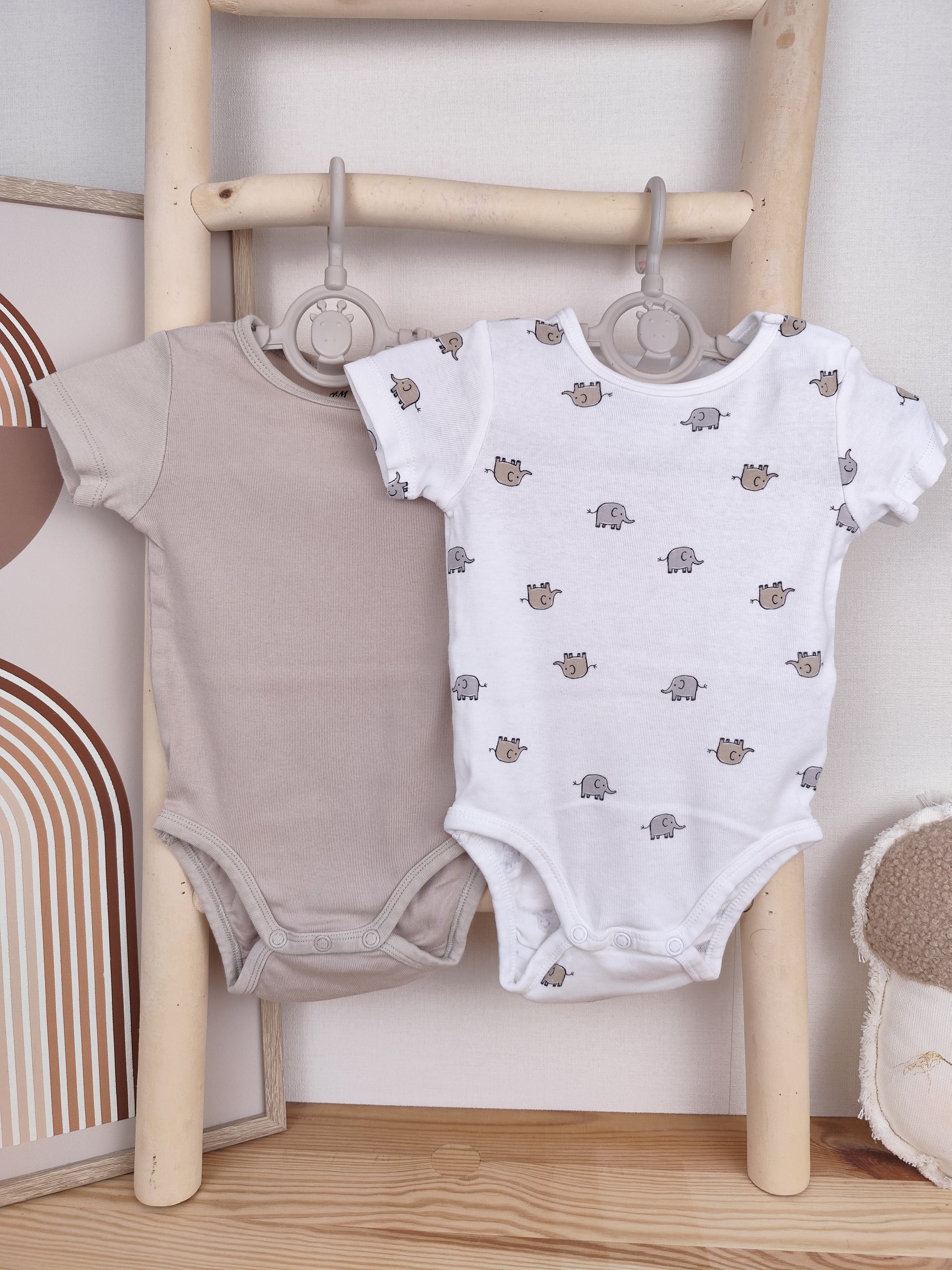H&M 2 Bodys - kurzarm - Größe 68 (B-Ware)