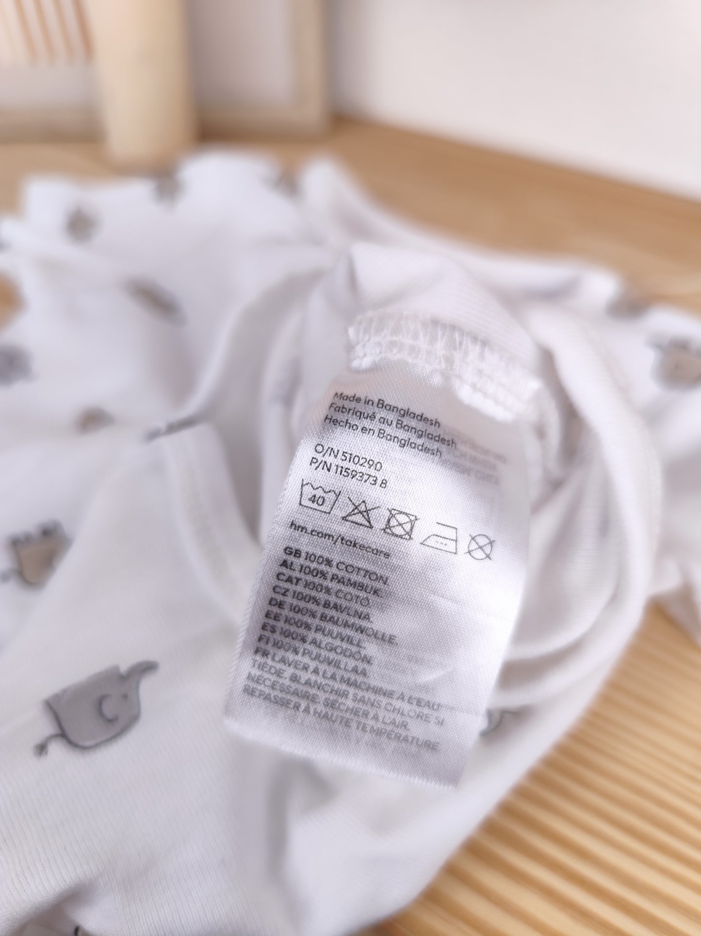 H&M 2 Bodys - kurzarm - Größe 68 (B-Ware)