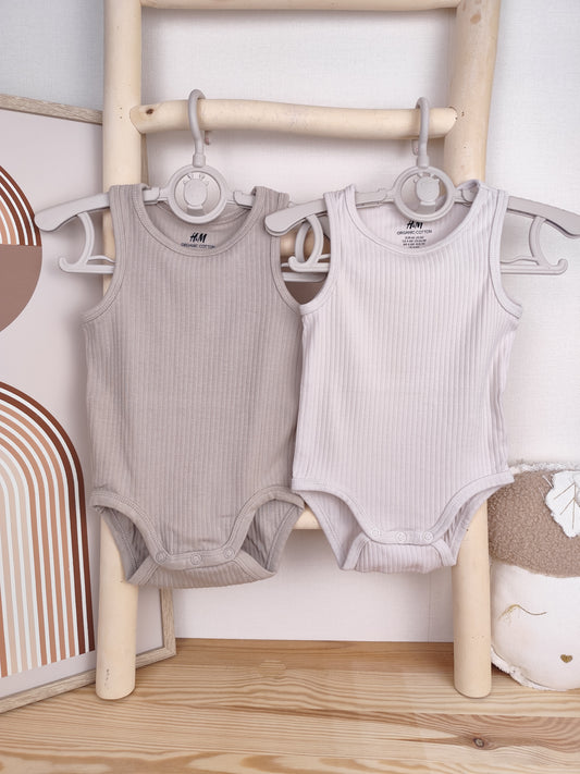 H&M 2 Bodys - gerippt - Größe 68