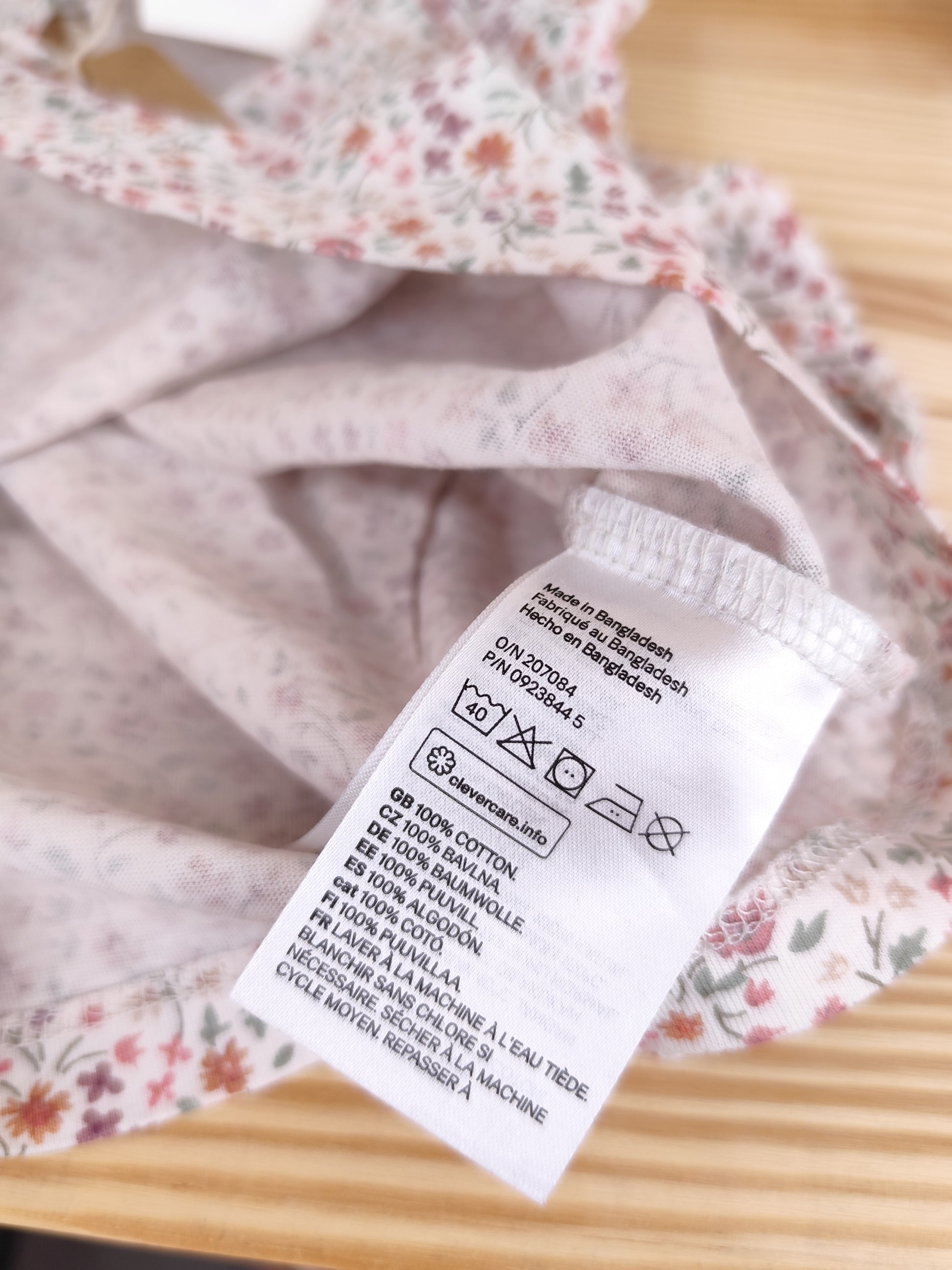 H&M Langarmshirt - Blumen - Größe 68