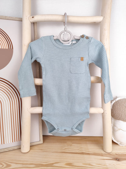 Lil'Atelier Body - gerippt - Größe 80