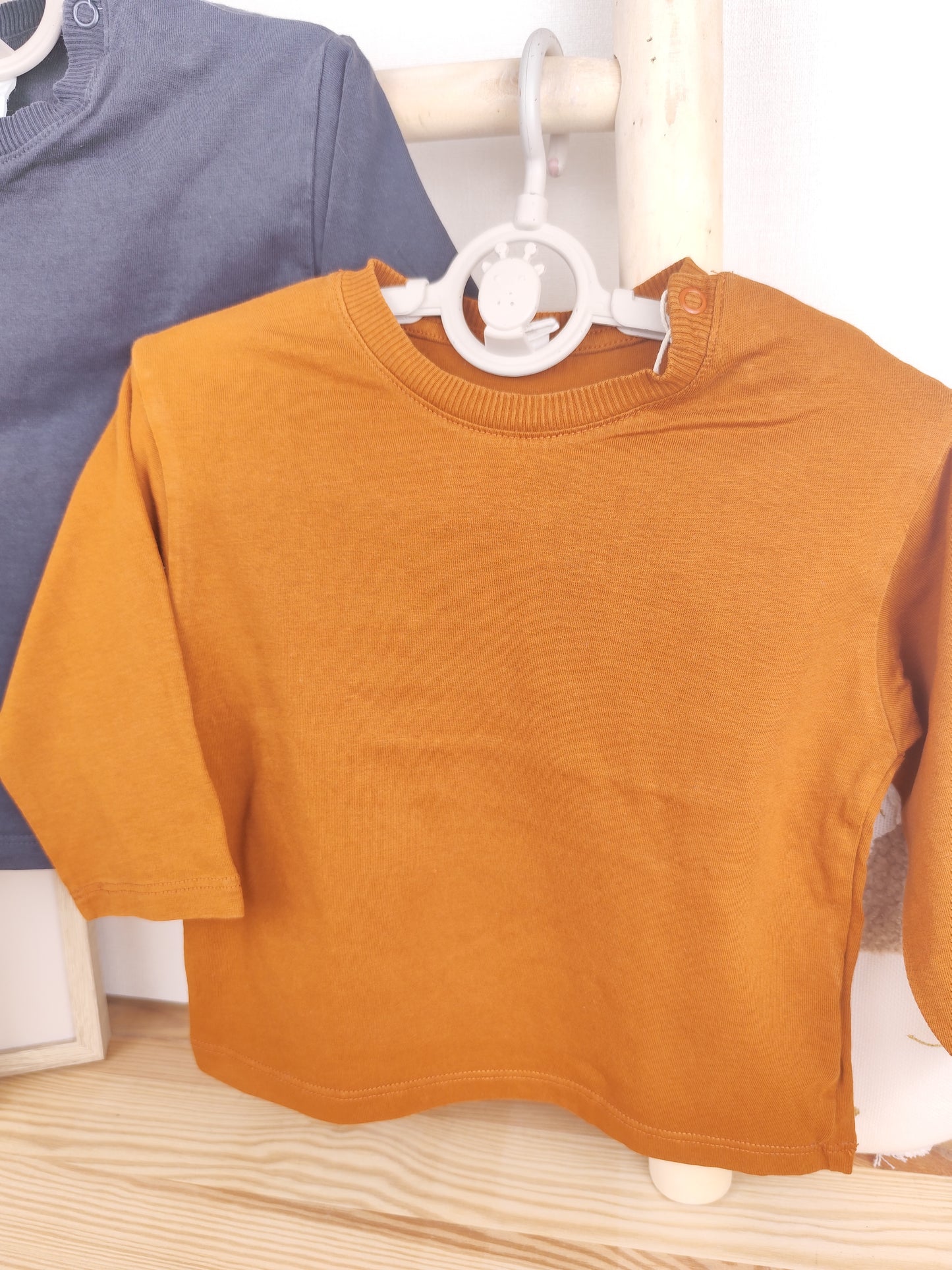 H&M 2 Langarmshirts - Größe 80