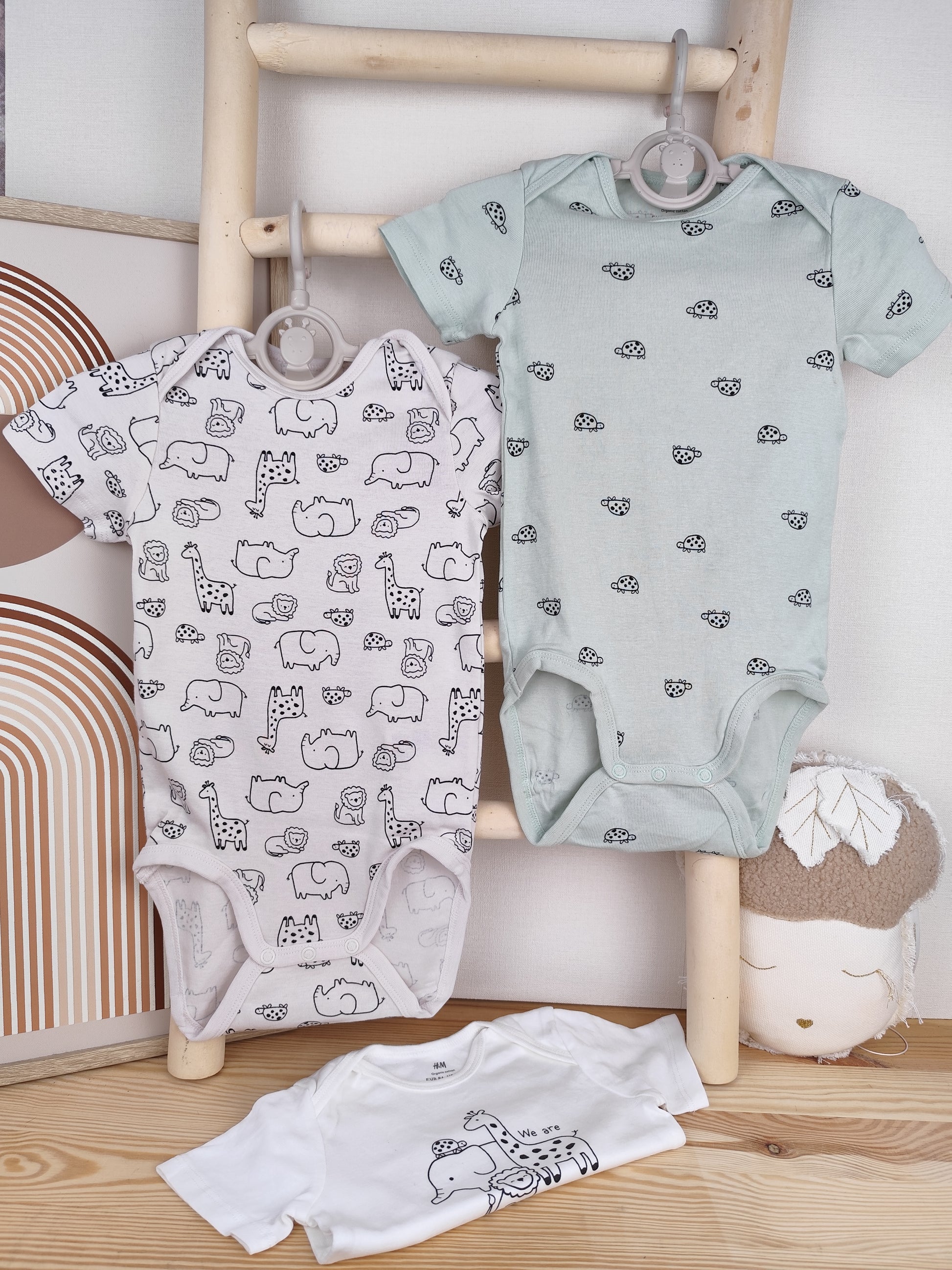 H&M 3 Bodys - Tiermotiv - Größe 86