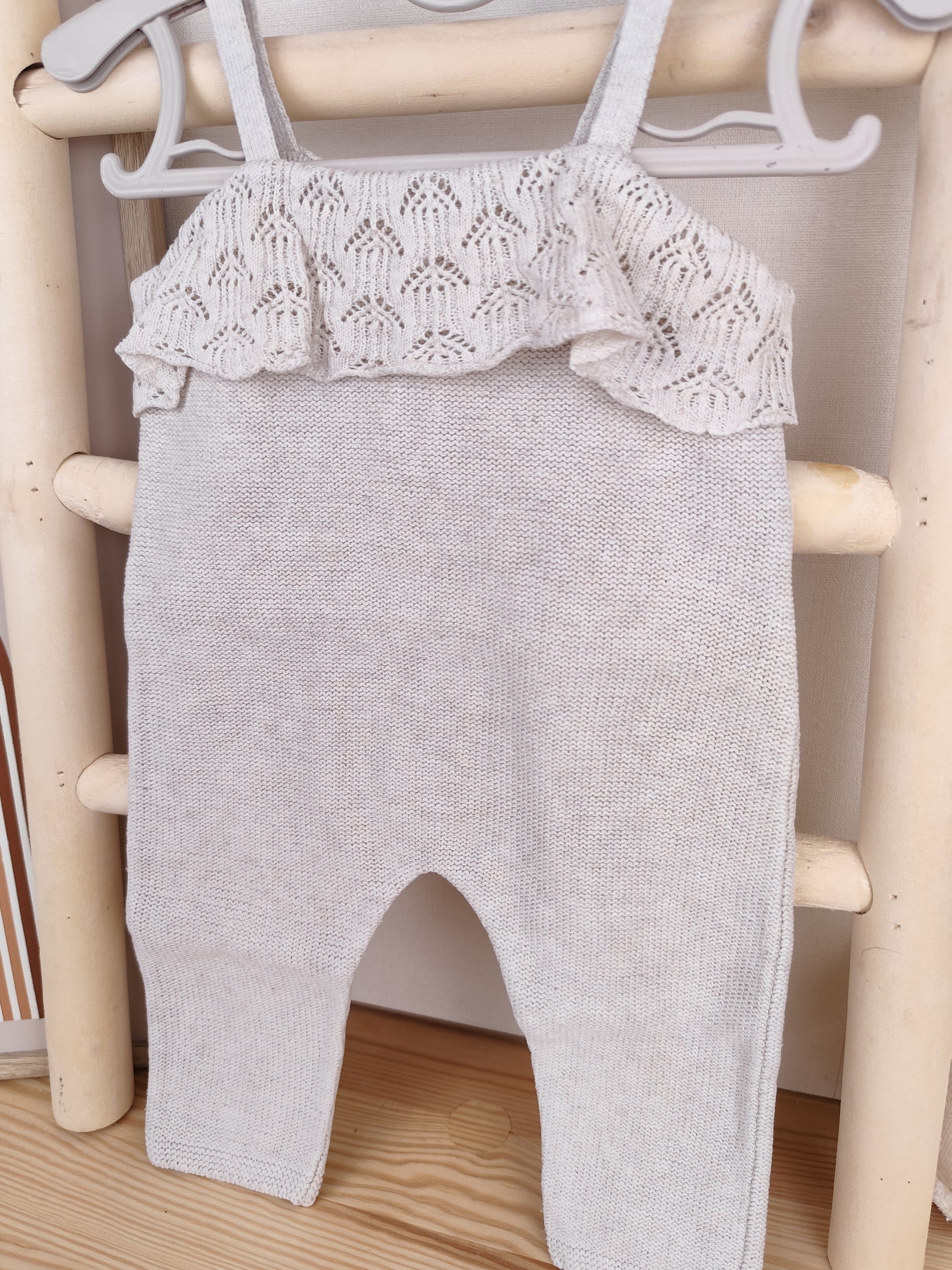 Zara Jumpsuit - Rüschen - Größe 68