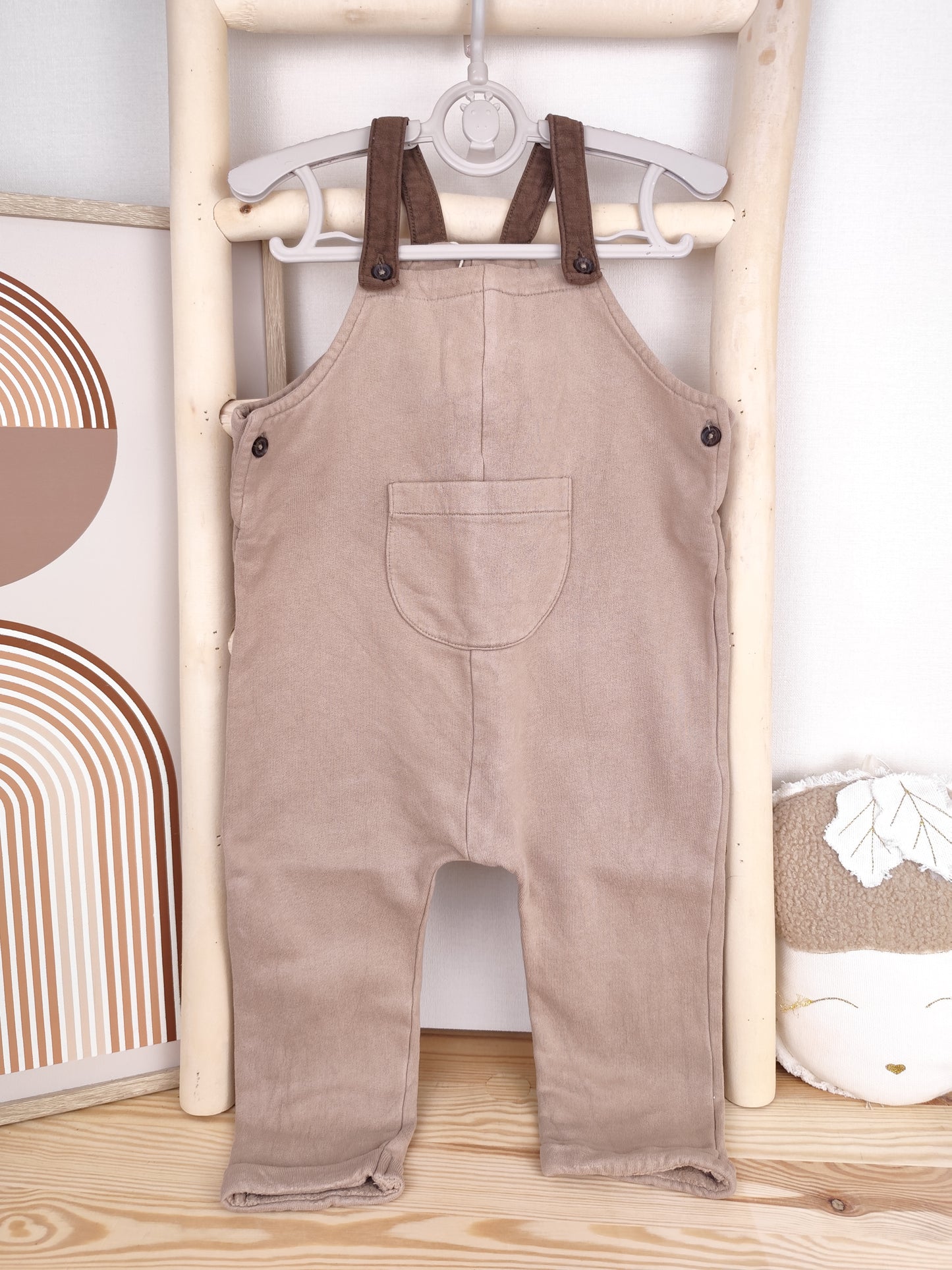 Lil'Atelier Latzhose - Größe 80 (B-Ware)