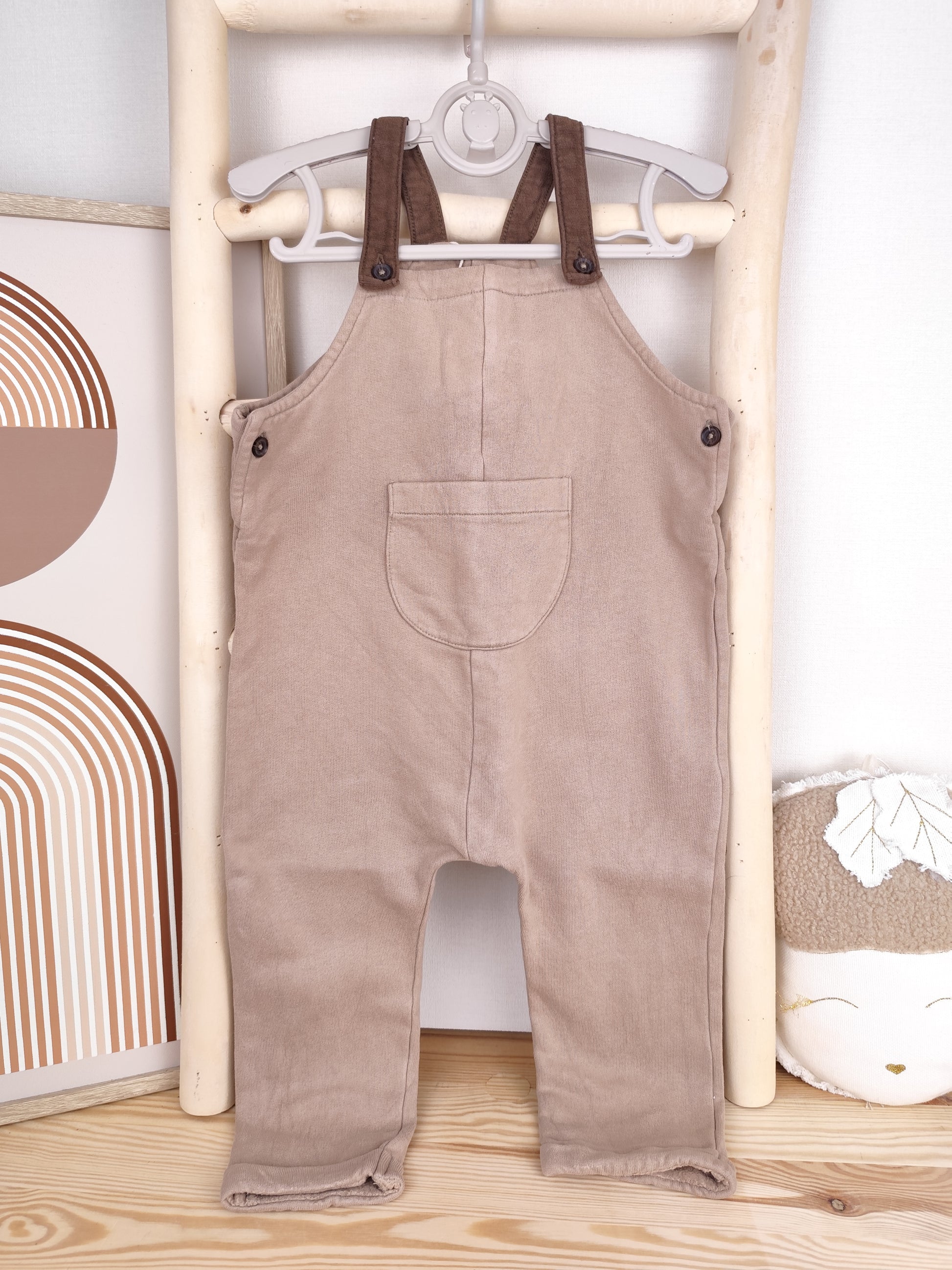 Lil'Atelier Latzhose - Größe 80 (B-Ware)