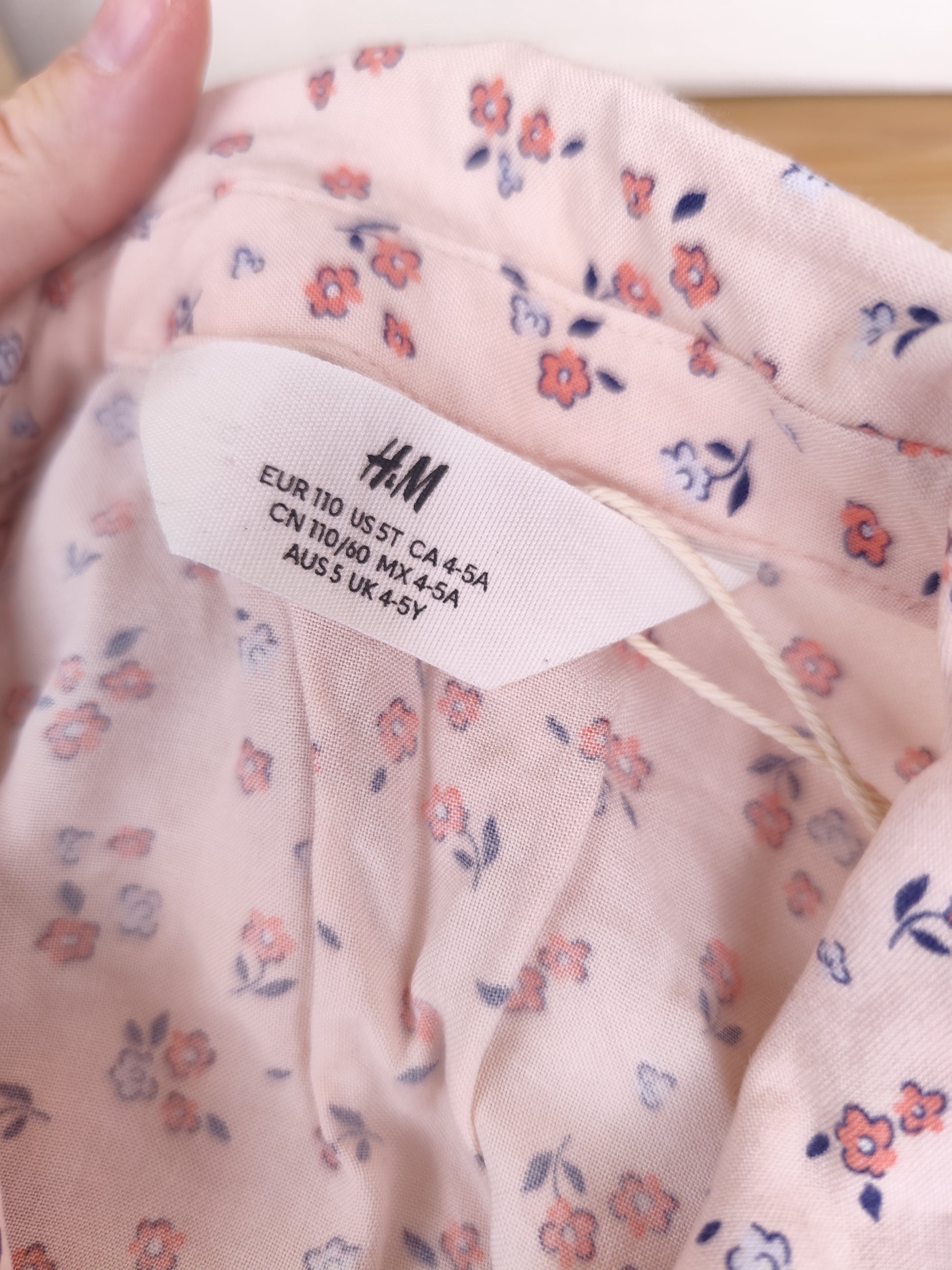 H&M Kleid - Blumen - Größe 110