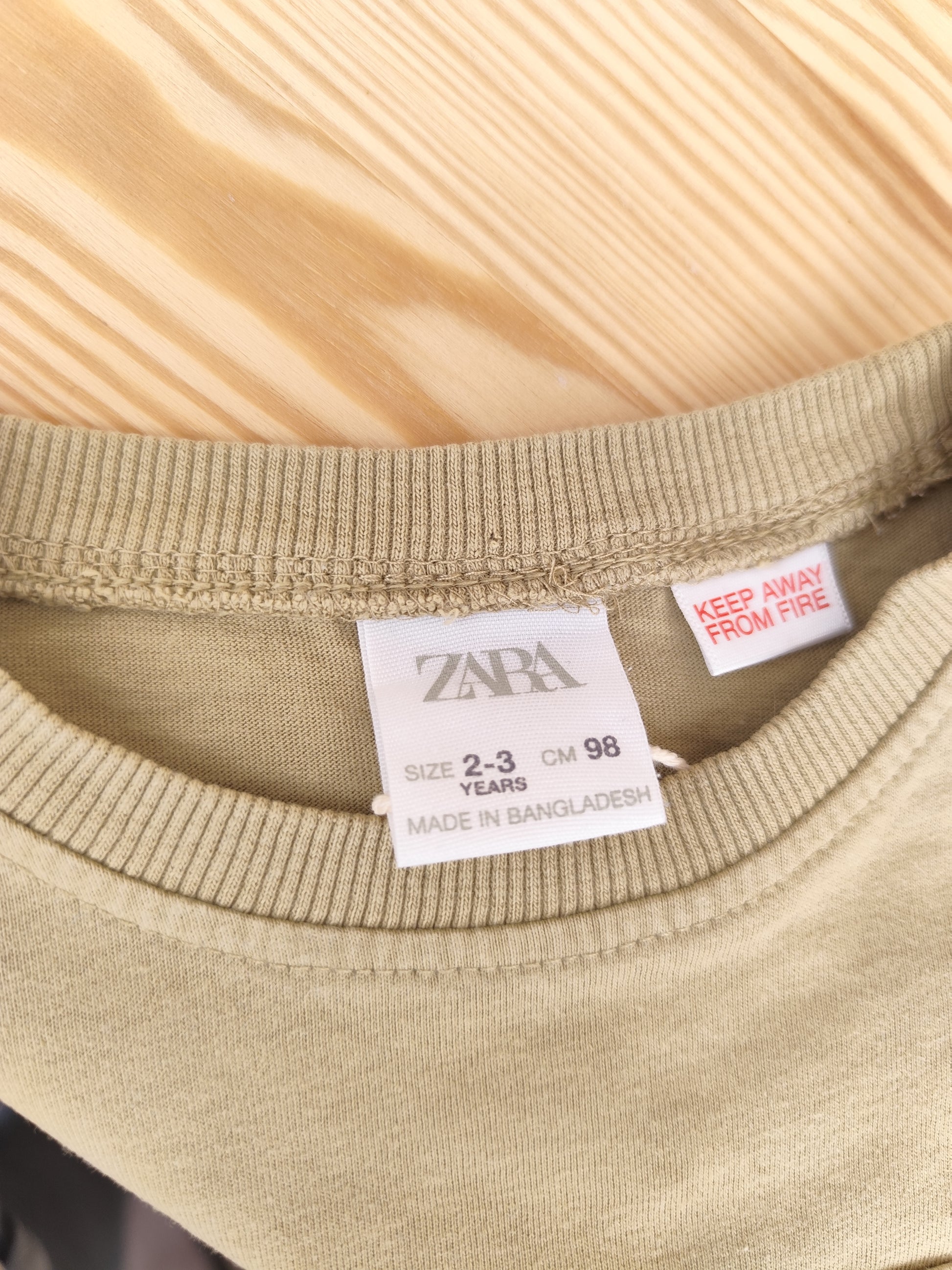 Zara T-Shirt - Größe 98