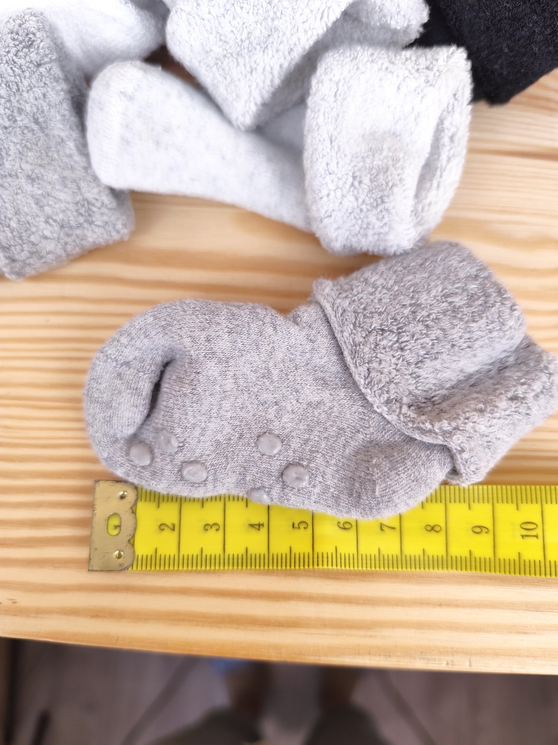 H&M 4 Paar Neugeborenen Socken