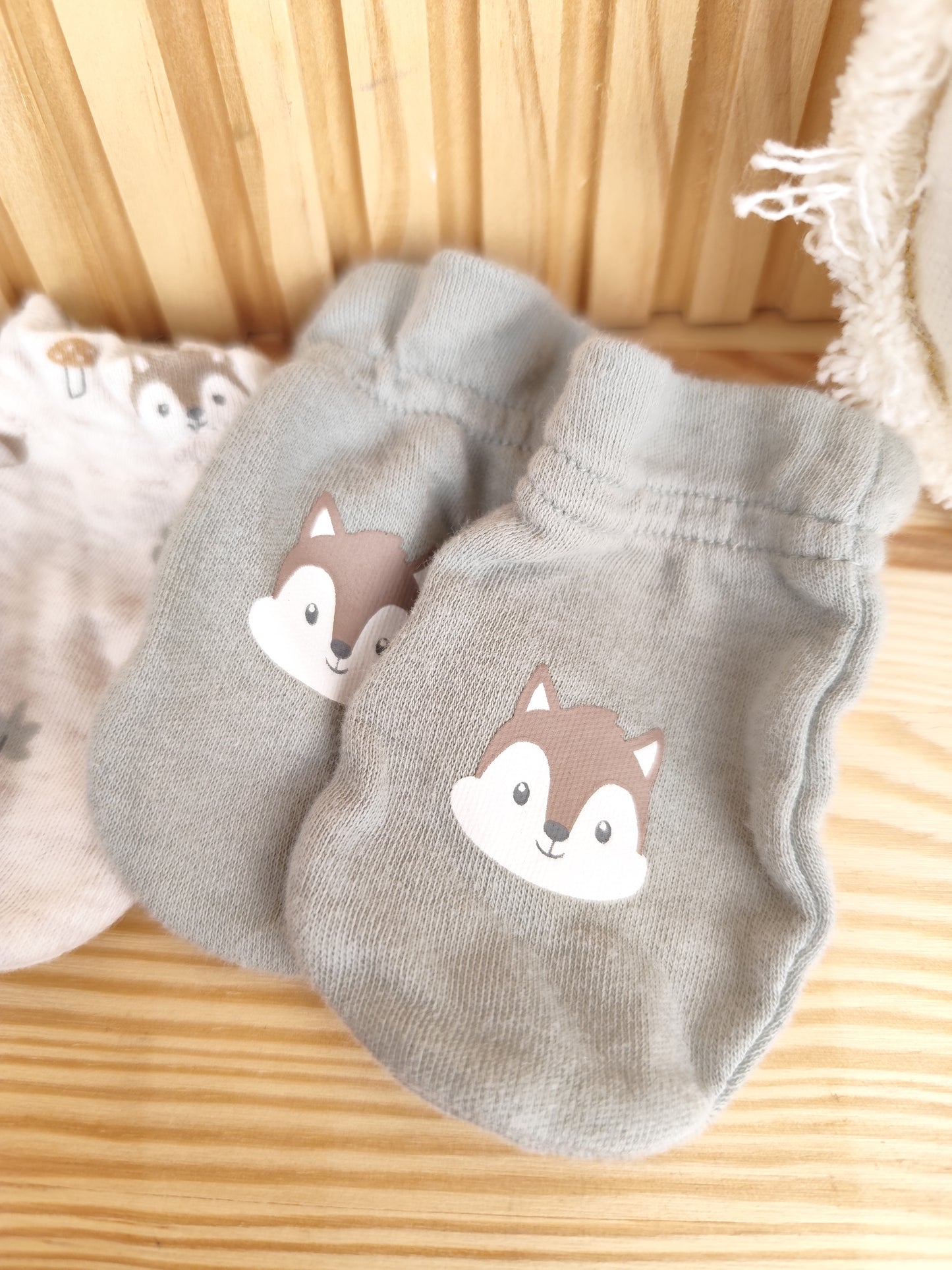 Unbekannt Neugeborenen Fäustlinge