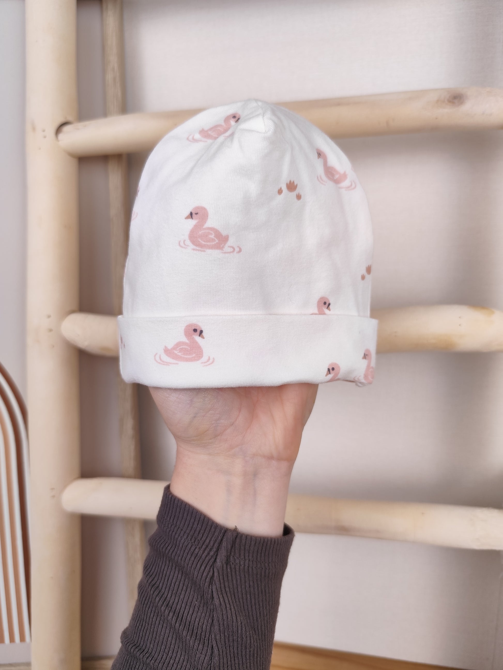 Lindex Mütze - Schwan - Größe 36/38