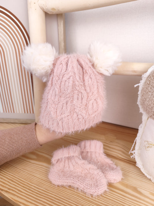 Laura Ashley Mütze & Schühchen - Größe 3-6 Monate