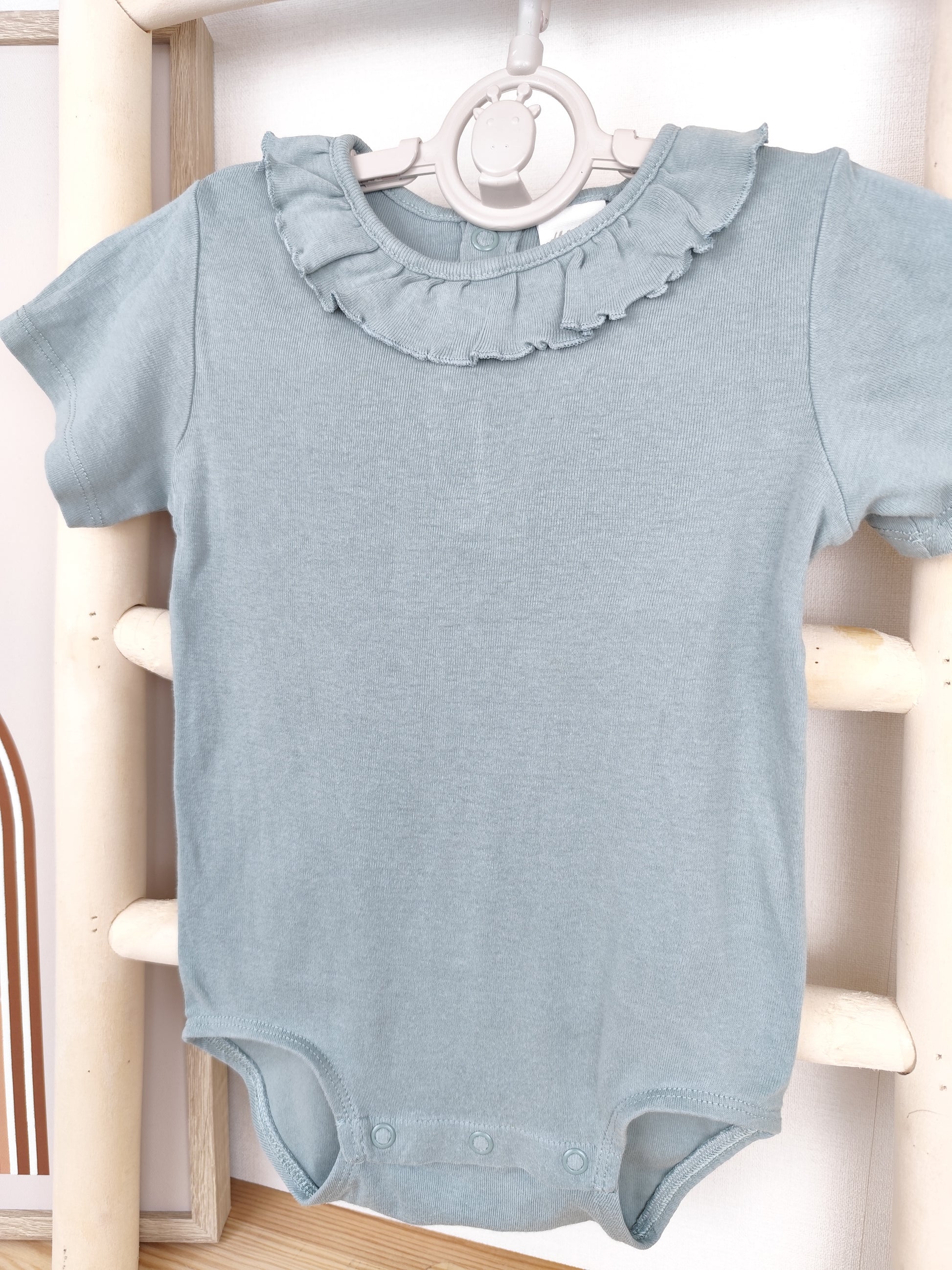 H&M Body - Rüschen - Größe 80