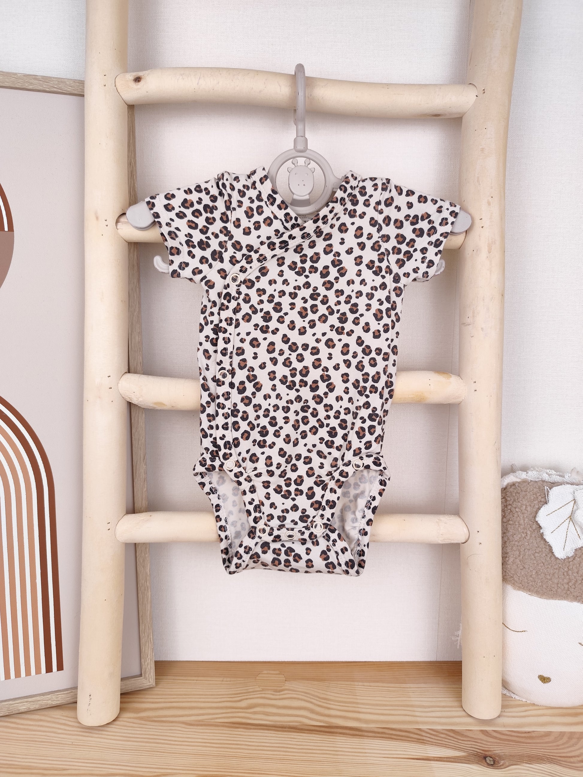 H&M Body - Leo - Größe 56