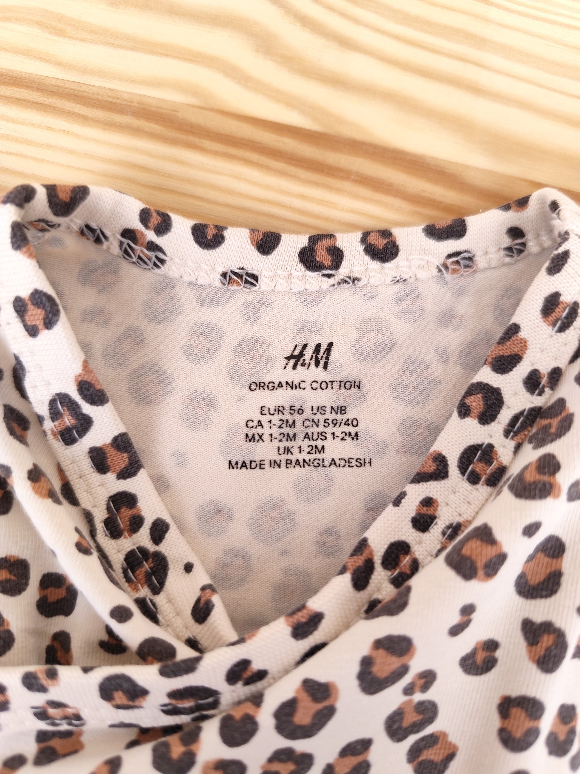 H&M Body - Leo - Größe 56