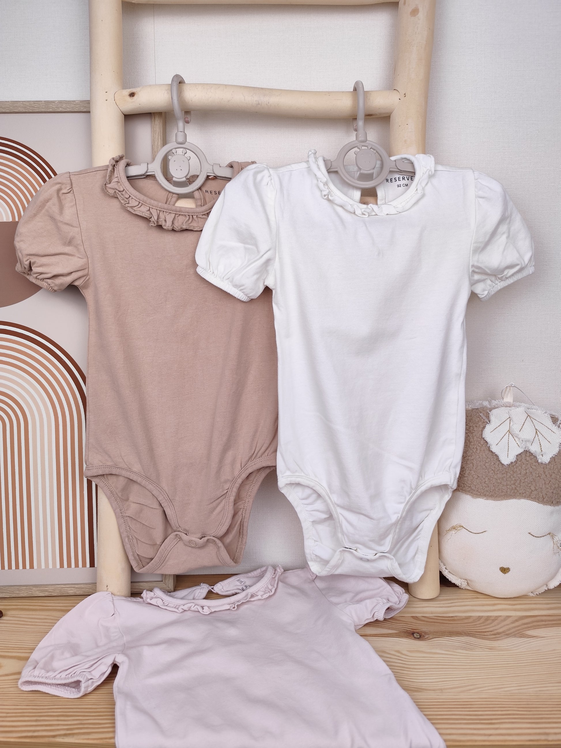 Reserved - 3 Bodys - Größe 92