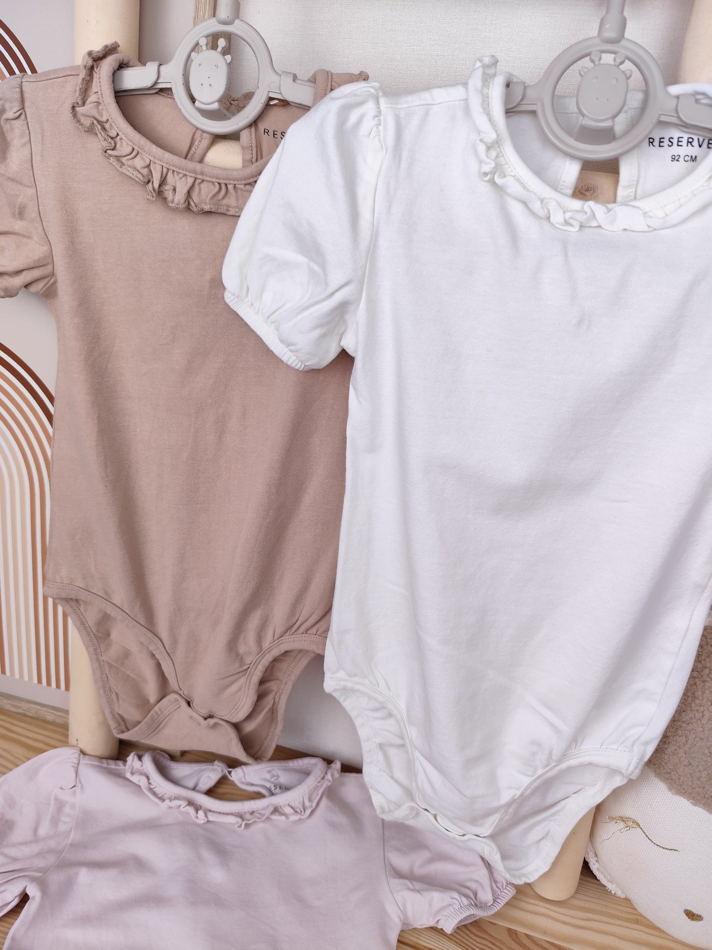 Reserved - 3 Bodys - Größe 92