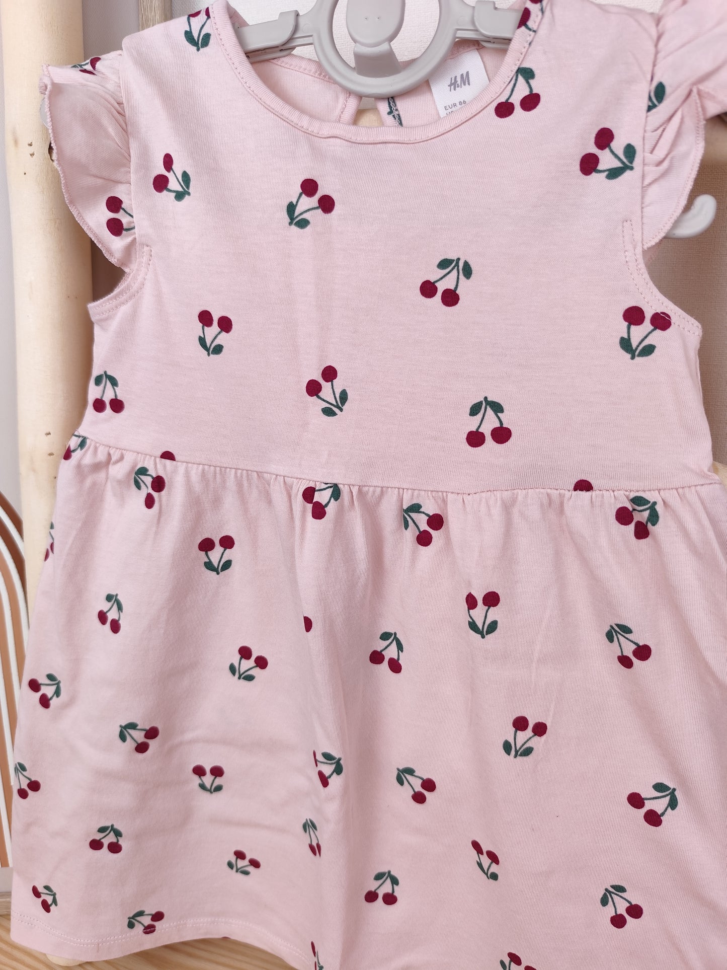 H&M - Kleid - Kirschen - Größe 86