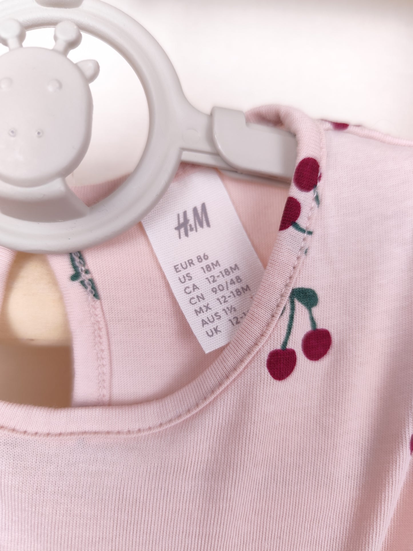 H&M - Kleid - Kirschen - Größe 86