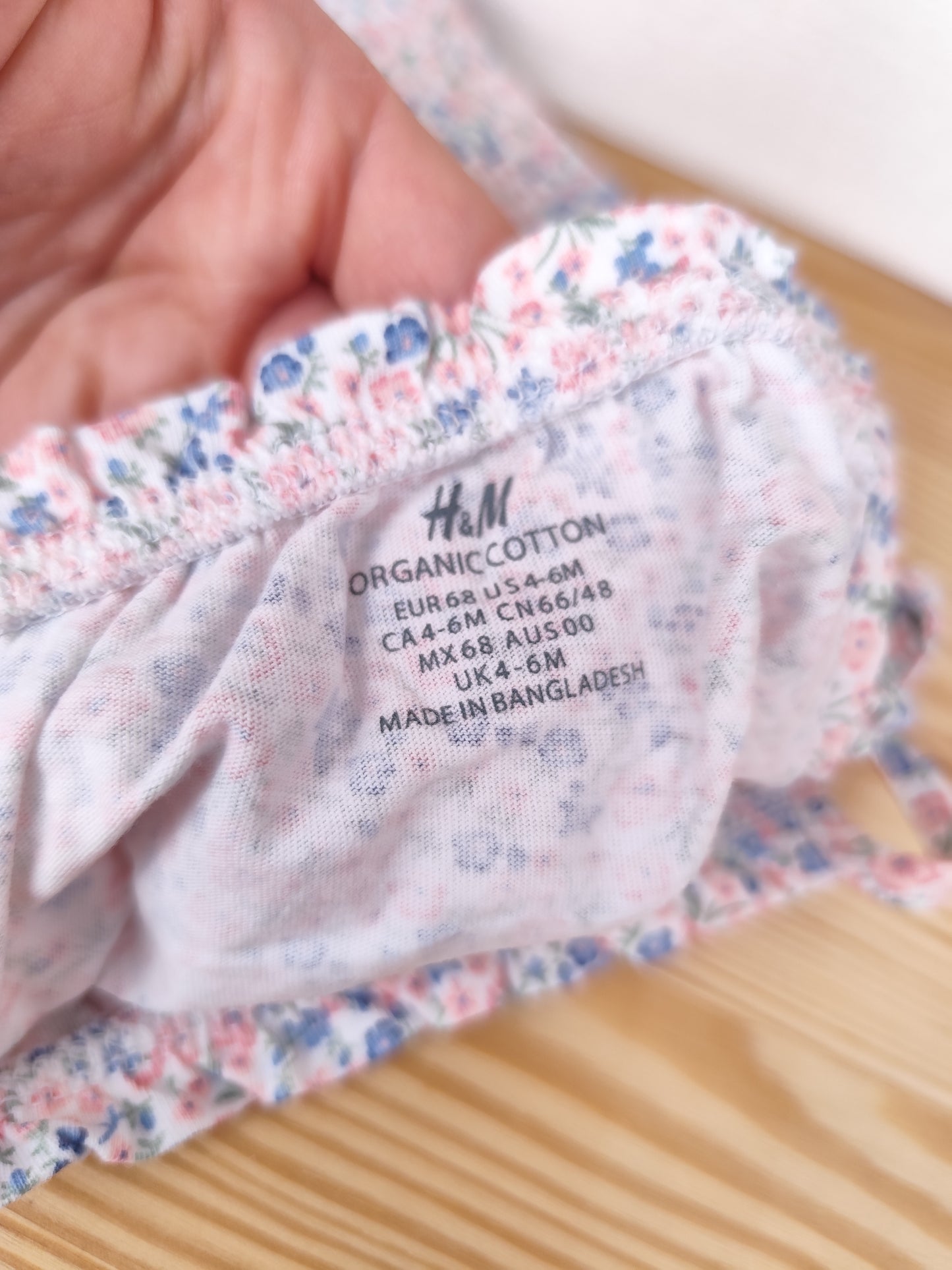 H&M - 2 Bodys - Größe 68