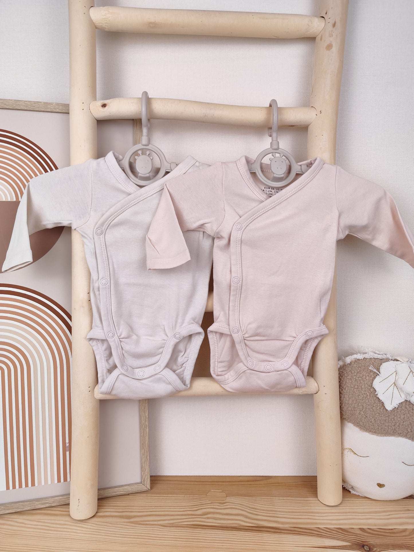H&M - 2 Bodys - Größe 56