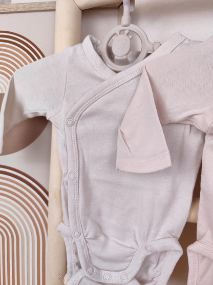 H&M - 2 Bodys - Größe 56