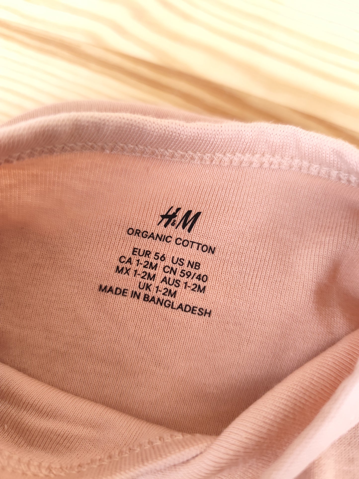 H&M - 2 Bodys - Größe 56