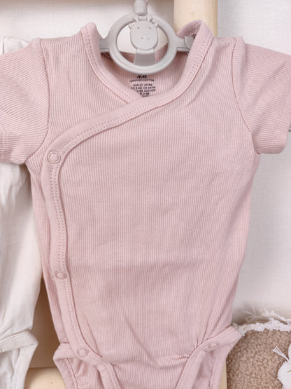 H&M - 2 Bodys - Größe 62