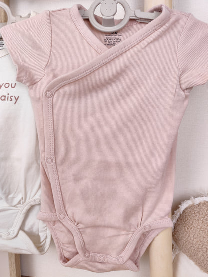 H&M - 2 Bodys - Größe 68 (B-Ware)