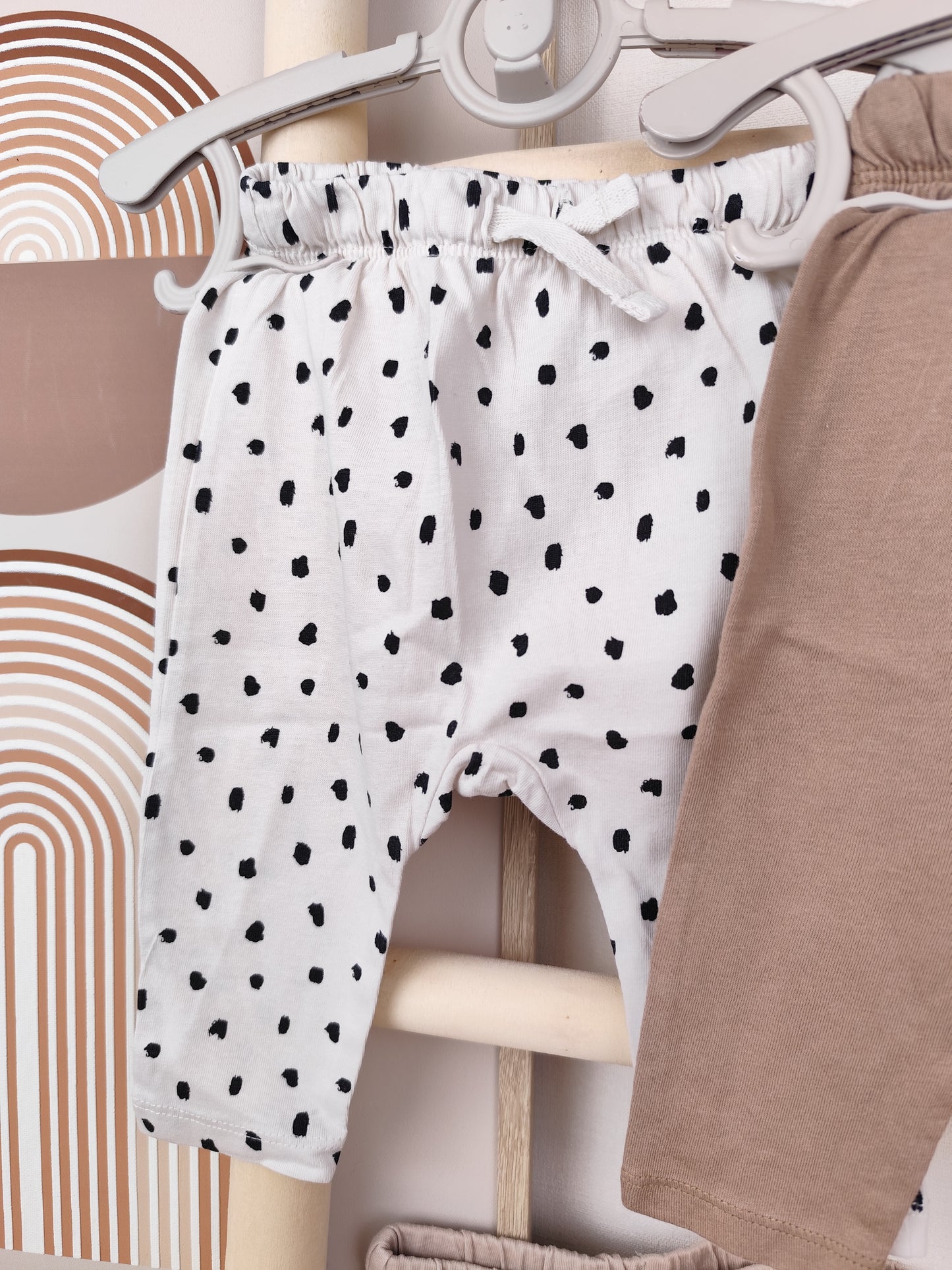 H&M - 3 Hosen - Größe 68