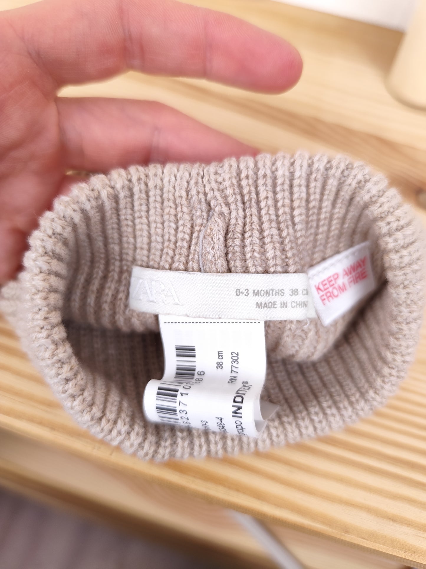Zara - Mütze - Strick - Größe 0-3 Monate