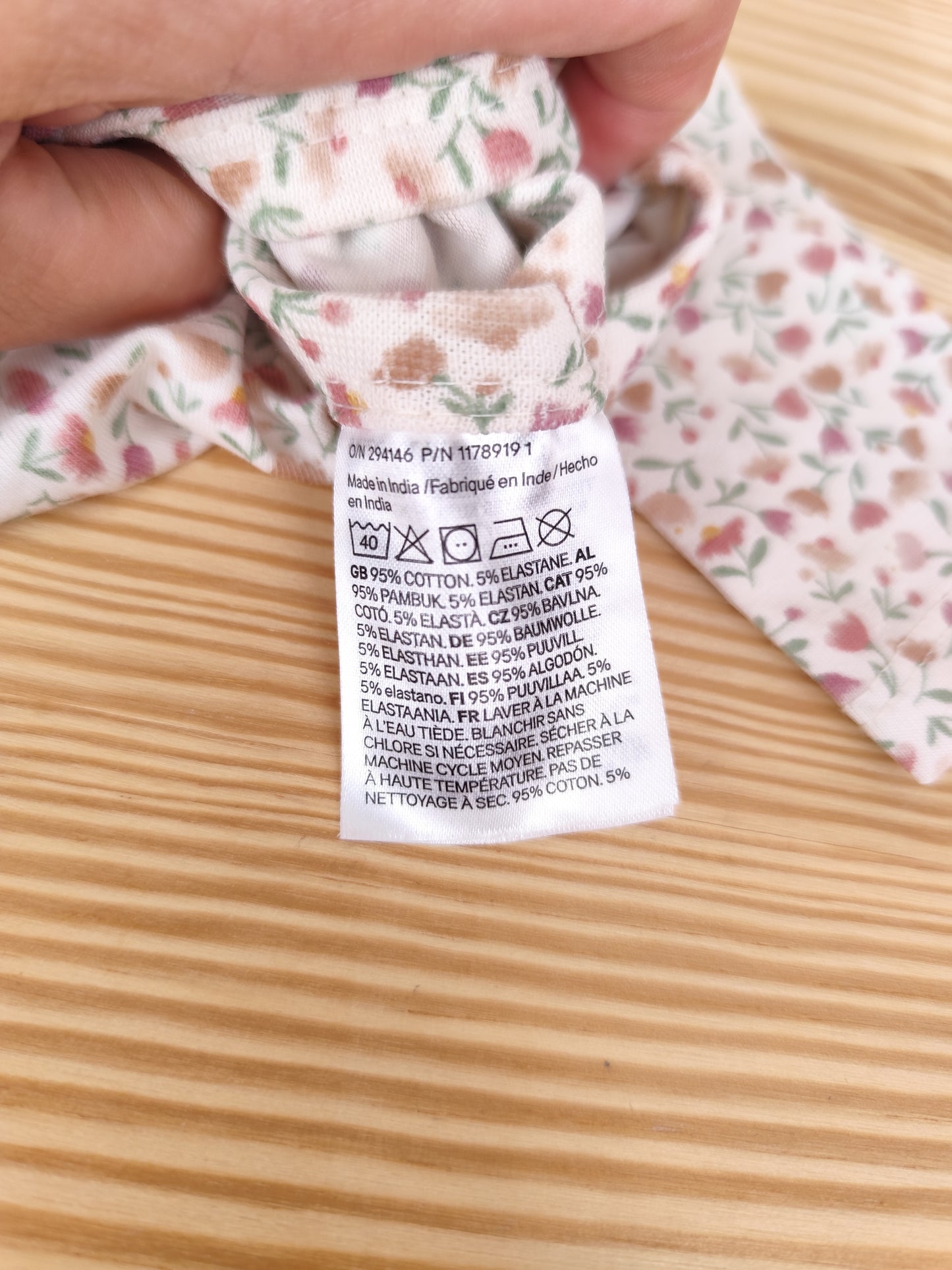 H&M - 2 Bodys - Größe 50